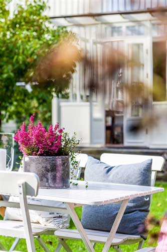 Biến thềm hiên thành nơi thư giãn lý tưởng | ảnh 1