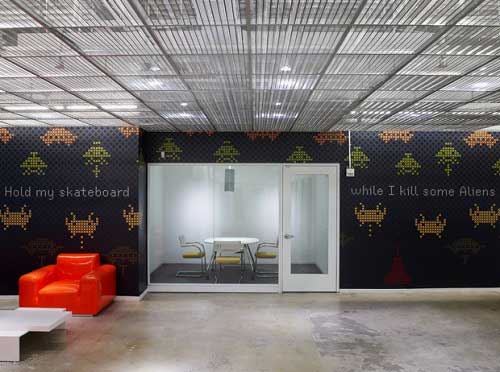 j6 JWTs New Advertising Office (pics and video)