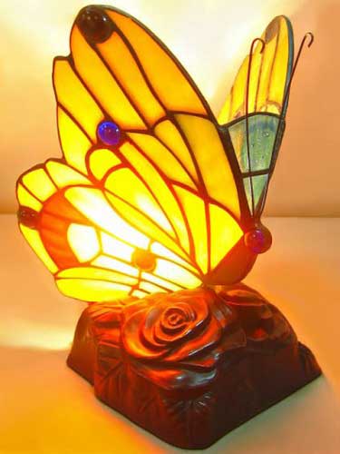 Trang trí nhà đẹp lãng mạn và nữ tính